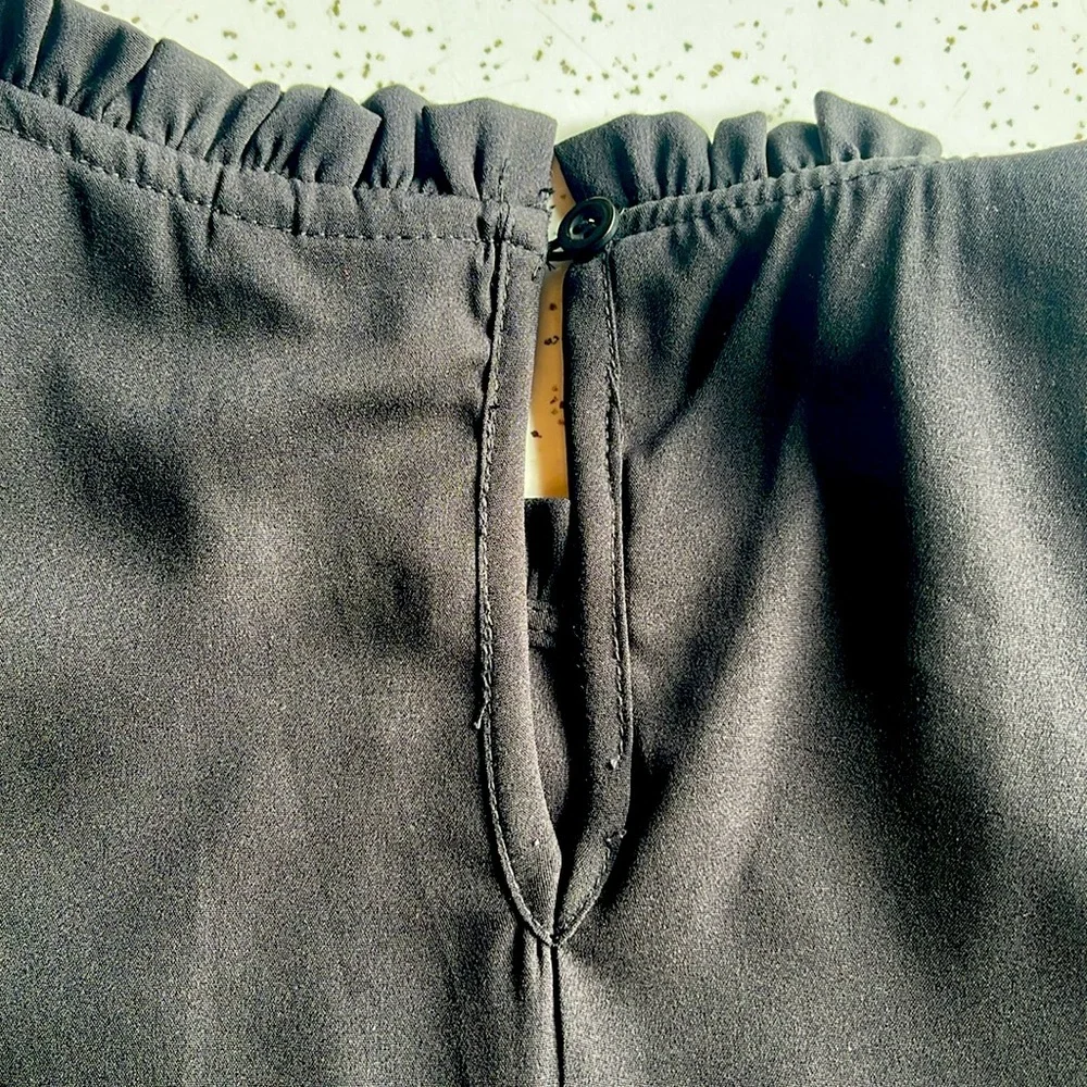 Puff Sleeve Ruffle Neck Blouse - Picture 7 of 7